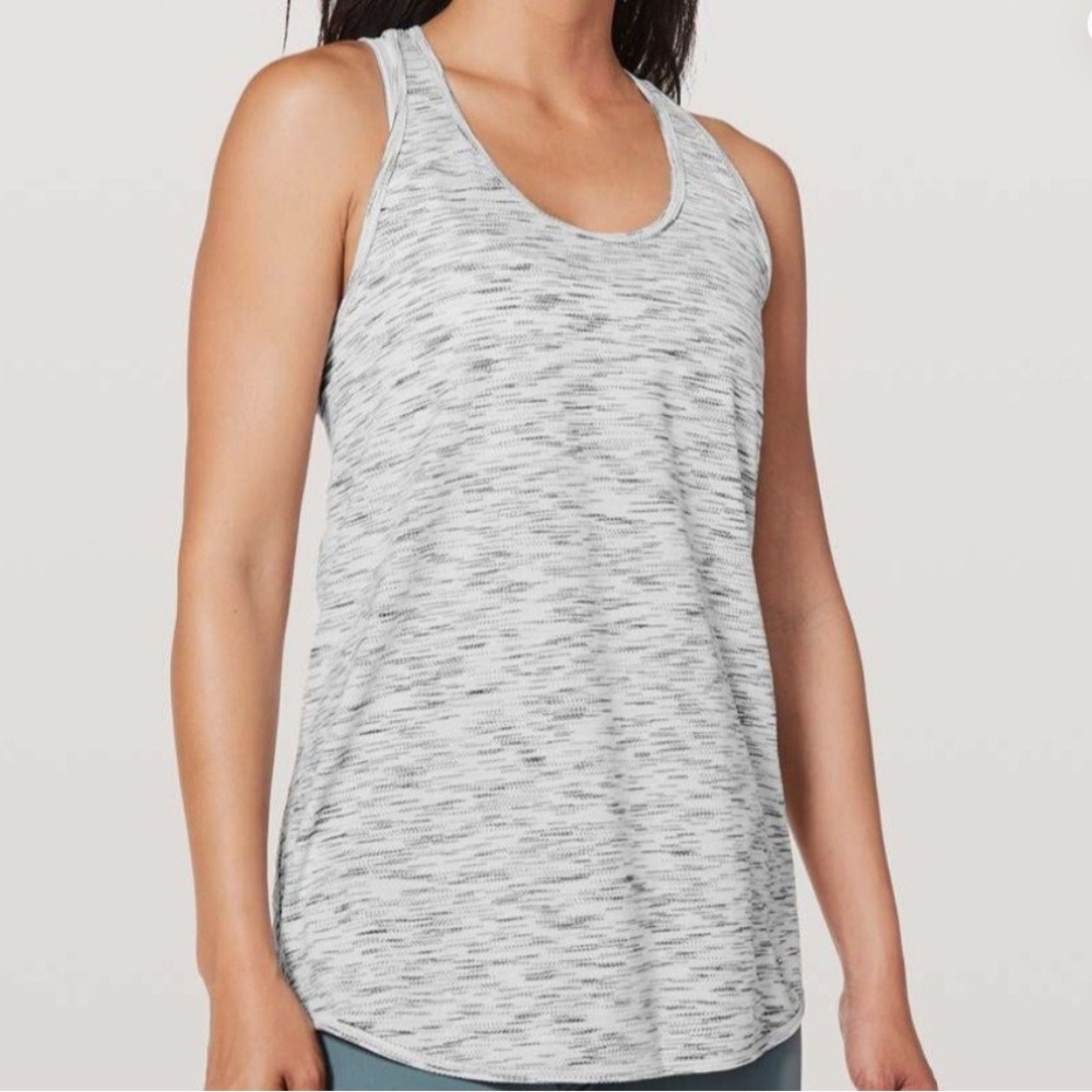 Lululemon Athletically Essential Pleated Women's Gray Tank Top